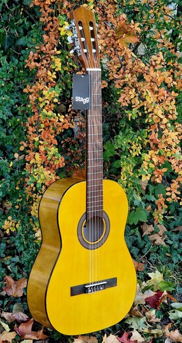 Klassische gitarre stagg - 4/4,